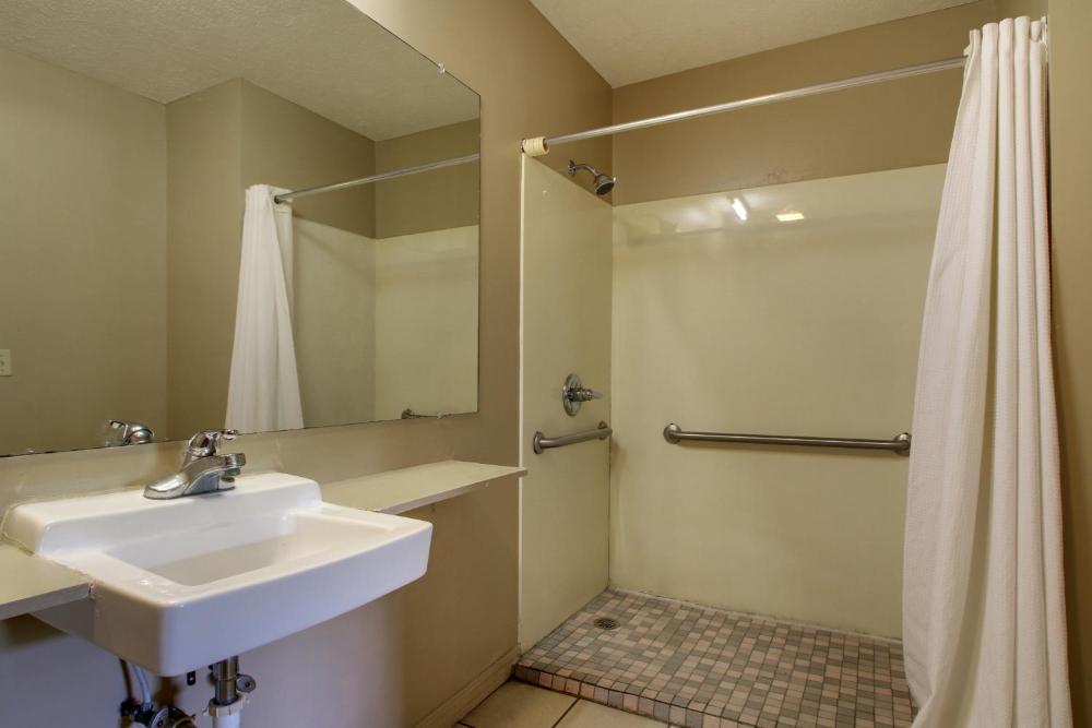 Single Room - Disability Access interior